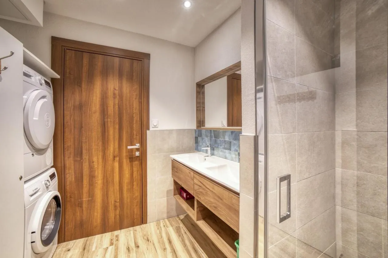 Carline Apartment Morillon